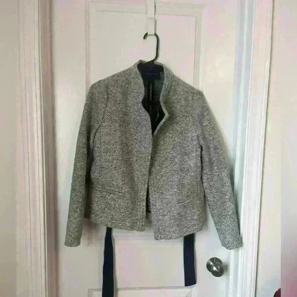 Banana Republic Textured Tie Jacket Size 2